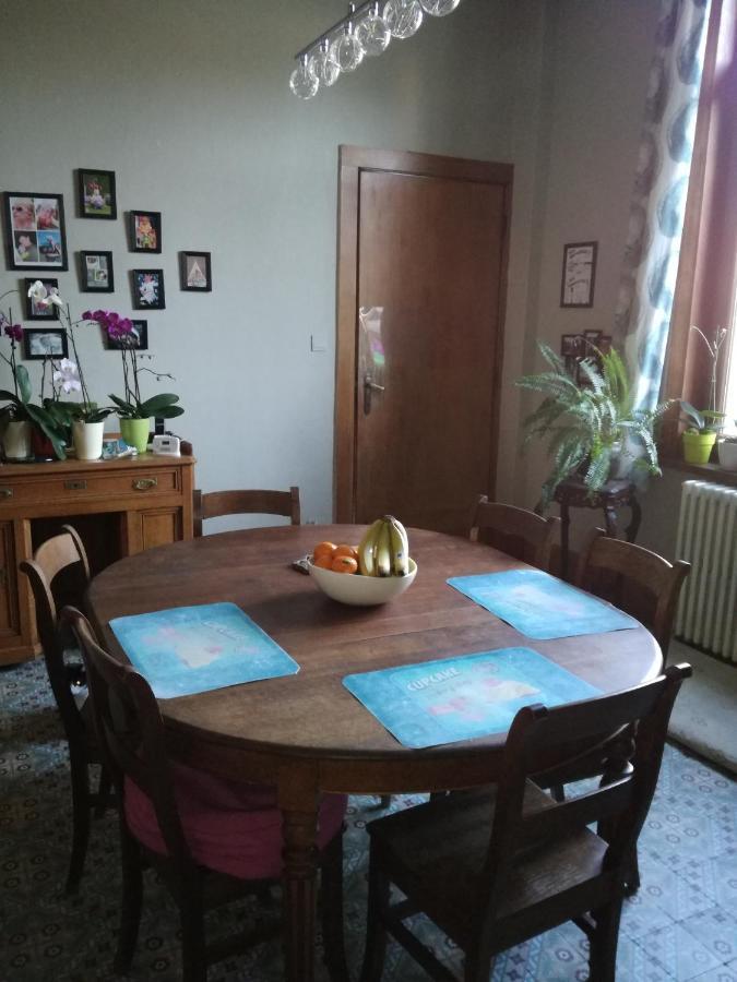 B And B Comme Chez Soi La Hestre Экстерьер фото