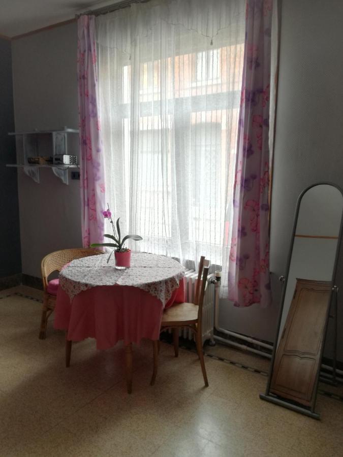 B And B Comme Chez Soi La Hestre Экстерьер фото