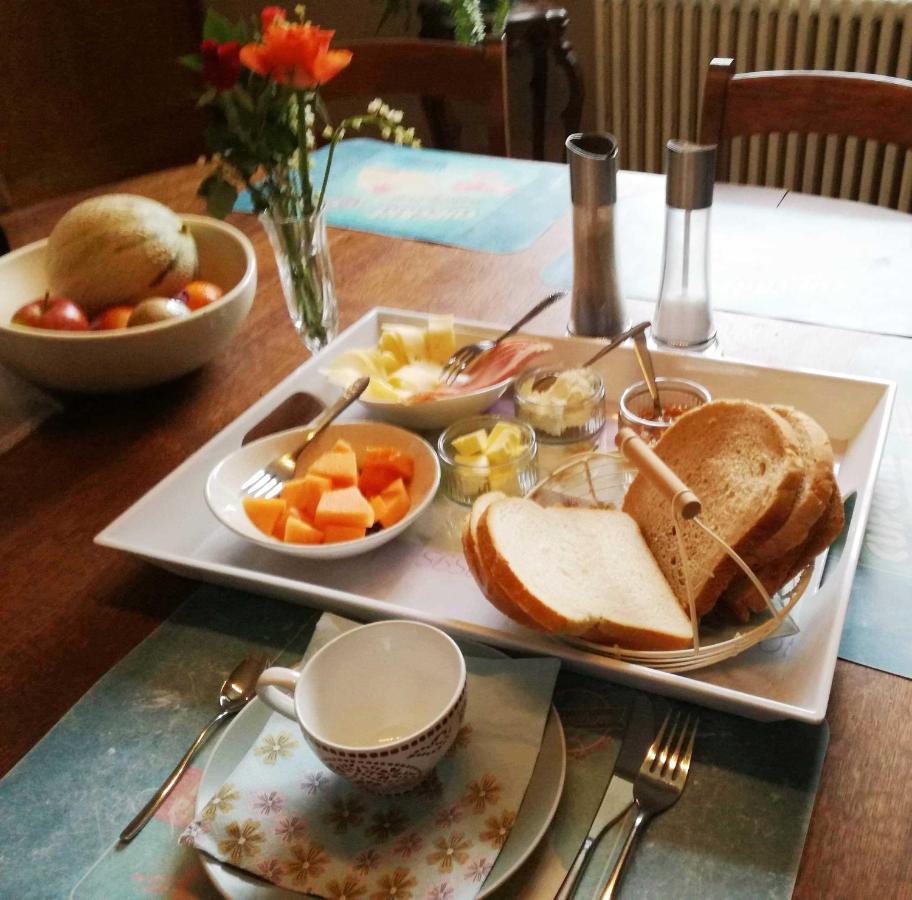 B And B Comme Chez Soi La Hestre Экстерьер фото
